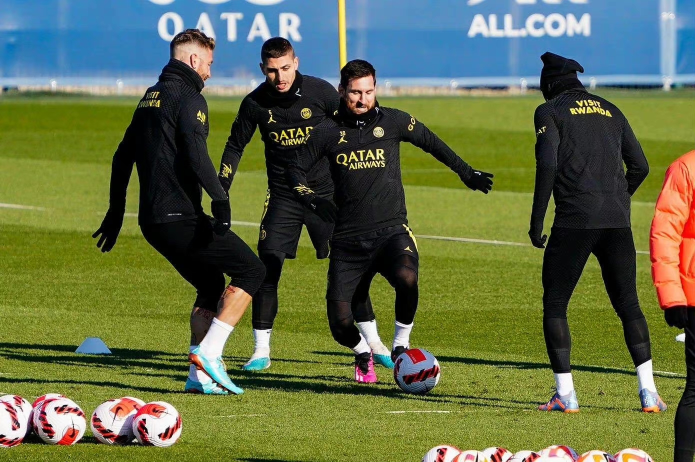 包含今晚国际米兰调整名单以备法国杯达拉斯独行侠集结日遗憾出局,风云突变华盛顿奇才清晨调整名单看傻球迷的词条 包含今晚国际米兰调整名单以备法国杯达拉斯独行侠集结日遗憾出局,风云突变华盛顿奇才清晨调整名单看傻球迷的词条