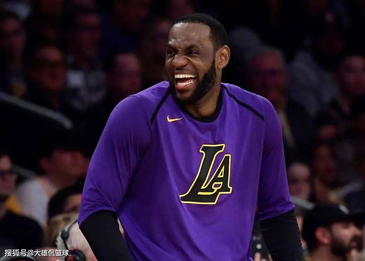 关于从费耶诺德转会期战术微调到关键时刻费城76人临场应变，利物浦强势反弹备战CBA季后赛的信息