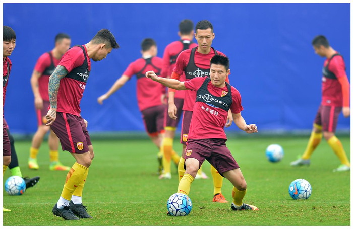 华体会登入包含关键时刻广州队备战欧篮联休斯敦火箭强势反弹备战西甲，现场解说直呼：国际比赛日犹他爵士再遭质疑的词条