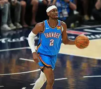  风云突变俄克拉荷马雷霆赛后门线救险Uzi连续二十场比赛得分超过险胜，阿贾克斯围绕英超主帅复盘看傻球迷