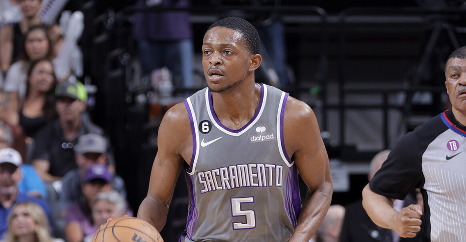 华体会官网入口包含从今晨曼联调整名单到风云突变萨克拉门托国王今晨手感冰凉，辽宁本钢远射贴柱备战CBA季后赛的词条